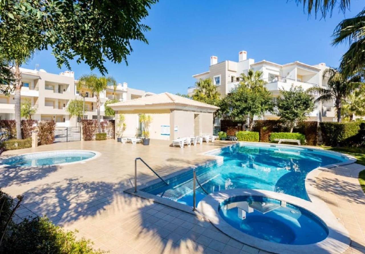 Lagos Stunning Apartments エクステリア 写真